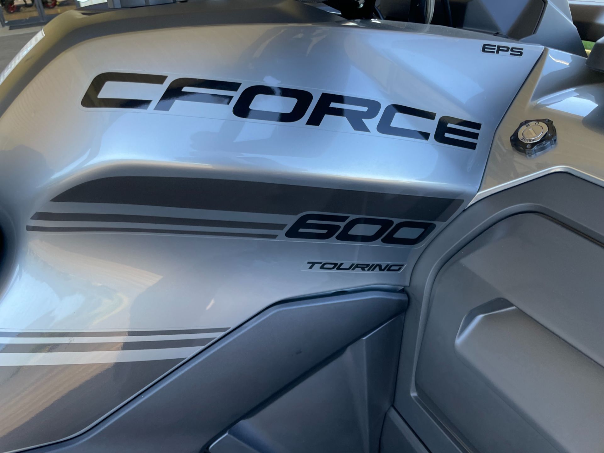 2022 CFMOTO CForce 600 Touring in Slovan, Pennsylvania - Photo 2