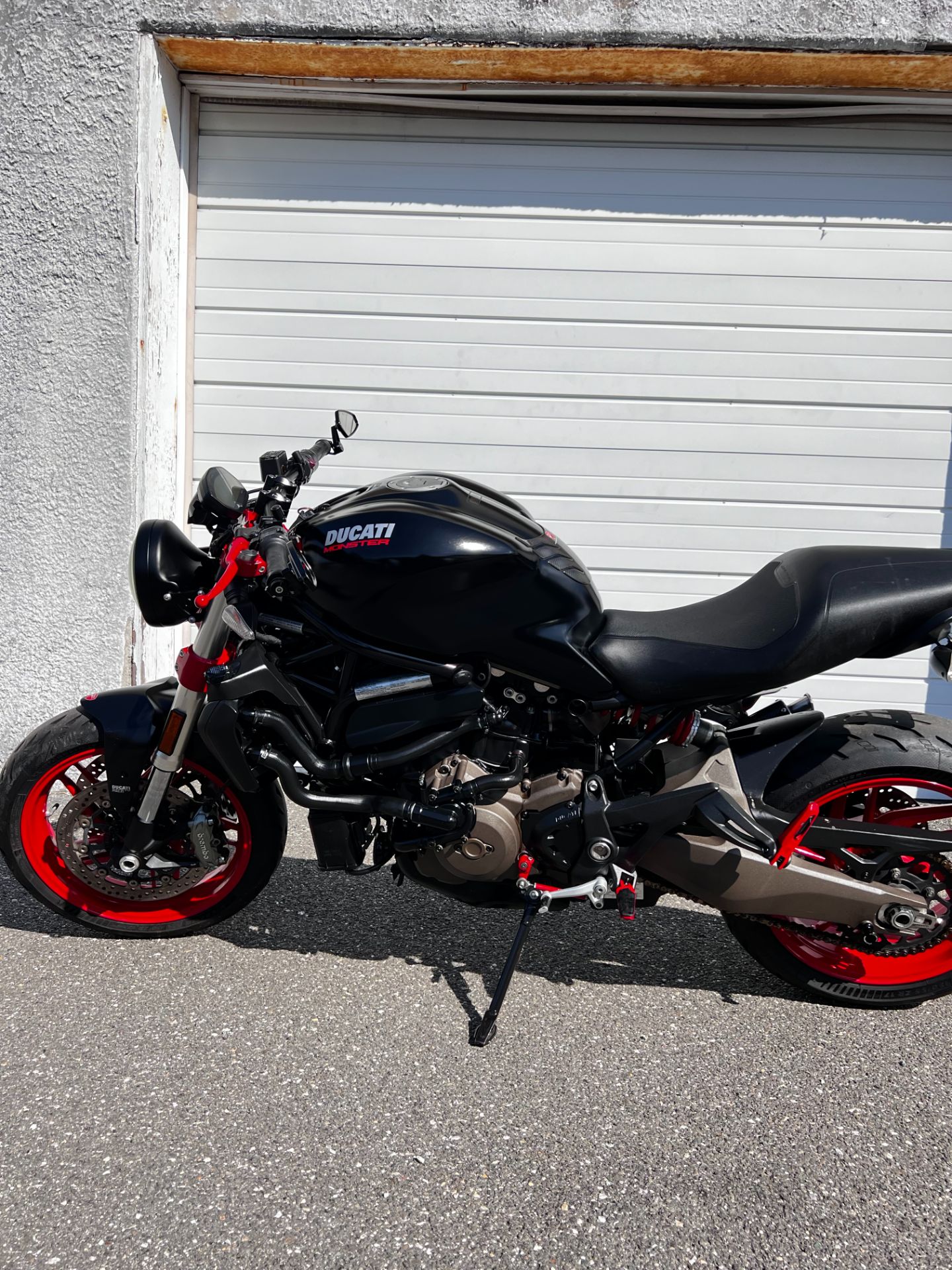 2015 Ducati Monster 821 Dark in Hicksville, New York - Photo 5