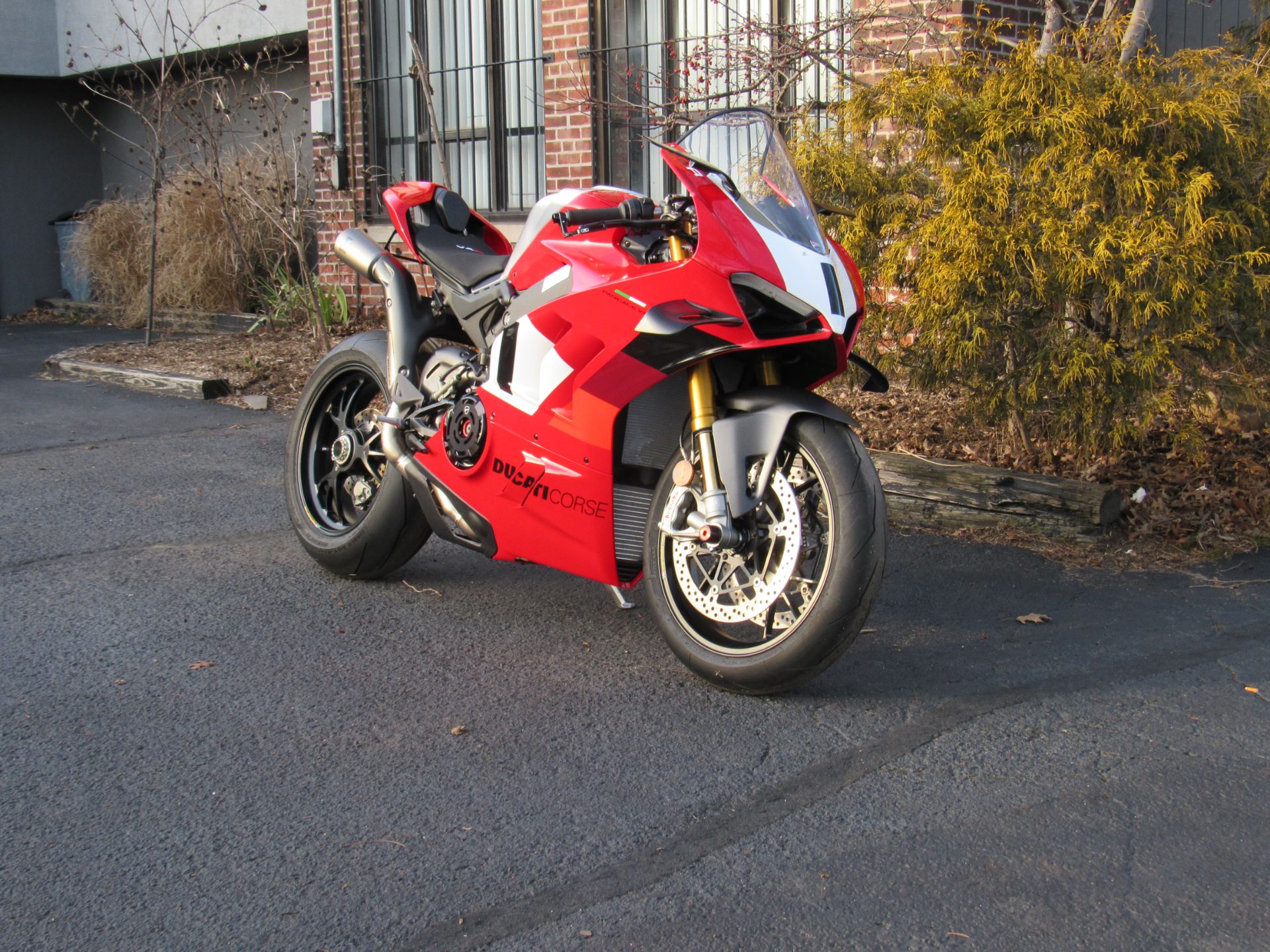 2023 Ducati Panigale V4 R in New Haven, Connecticut - Photo 4