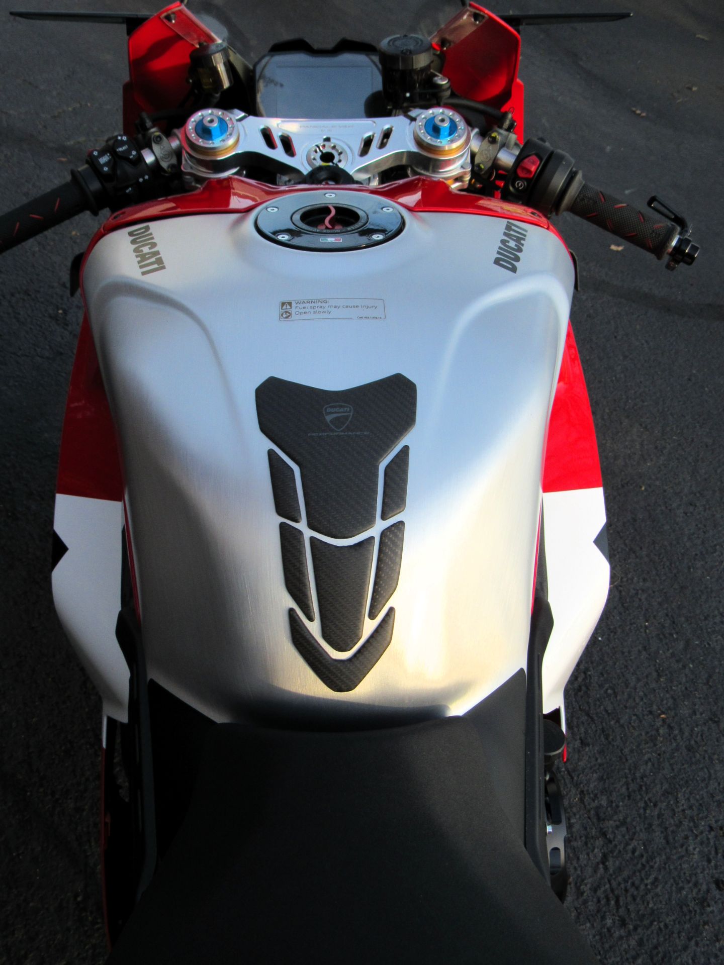 2023 Ducati Panigale V4 R in New Haven, Connecticut - Photo 16