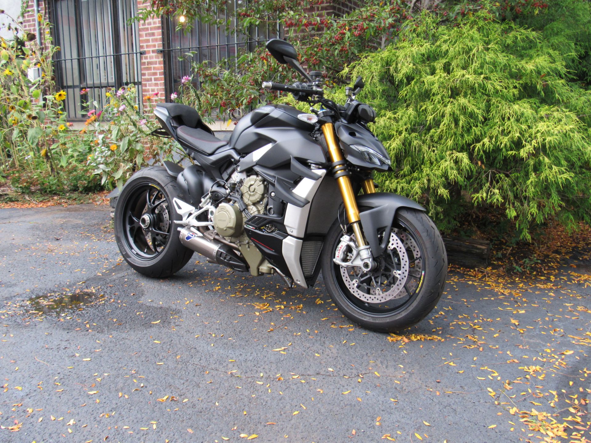 2022 Ducati Streetfighter V4 S in New Haven, Connecticut - Photo 3