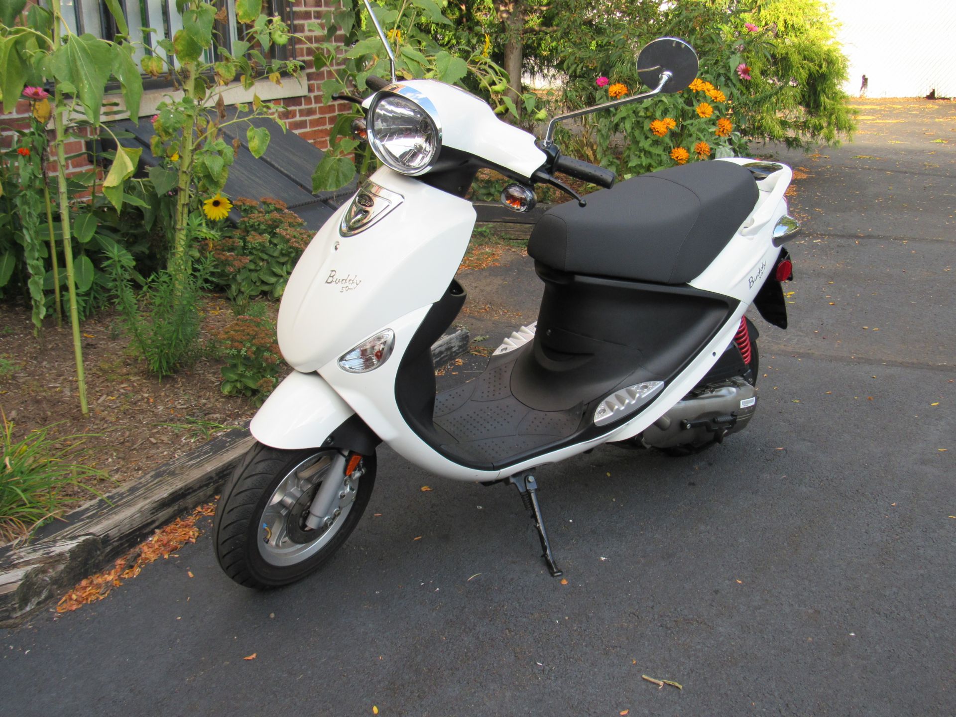 2023 Genuine Scooters Buddy 50 in New Haven, Connecticut - Photo 1