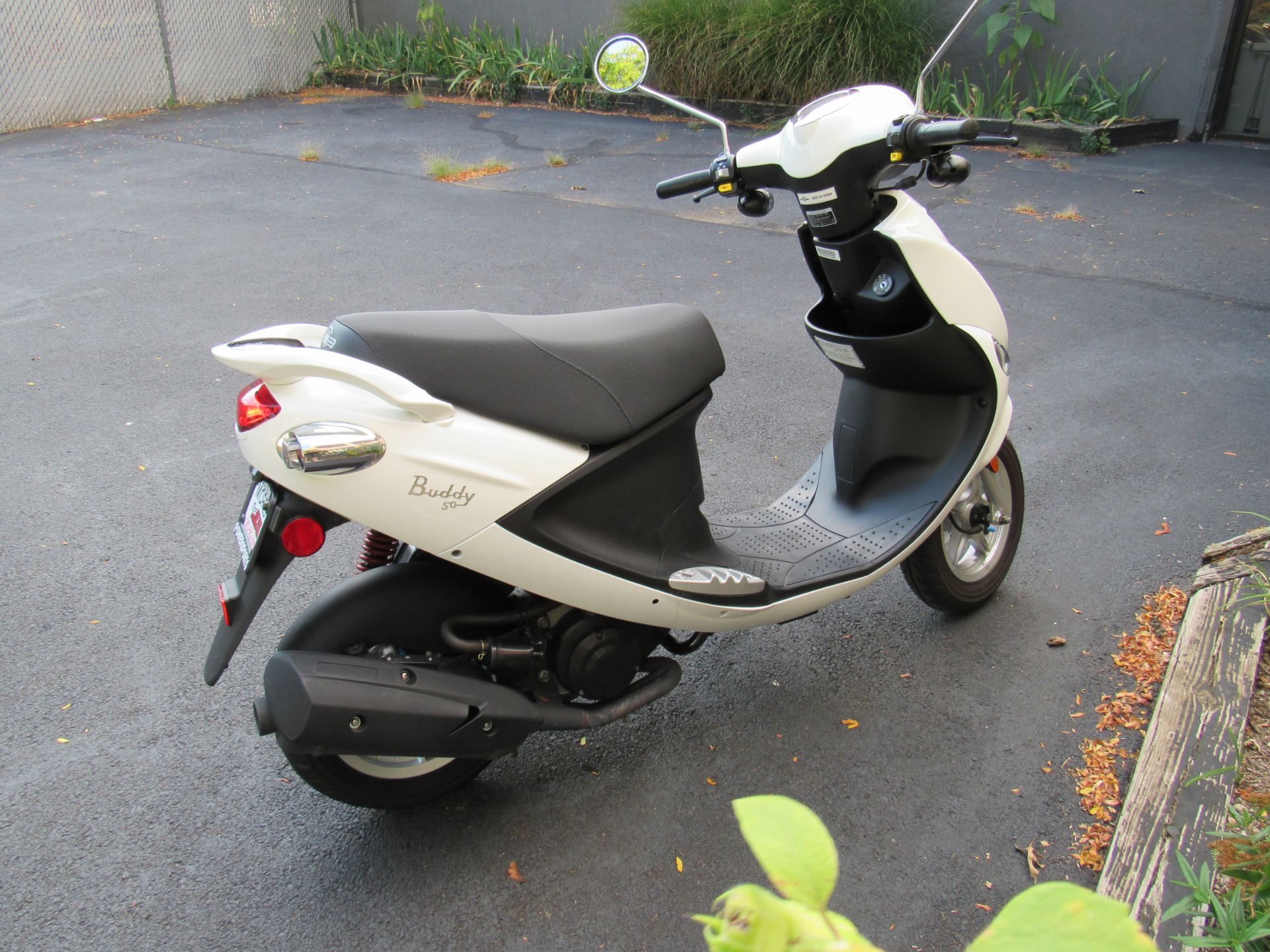 2023 Genuine Scooters Buddy 50 in New Haven, Connecticut - Photo 3