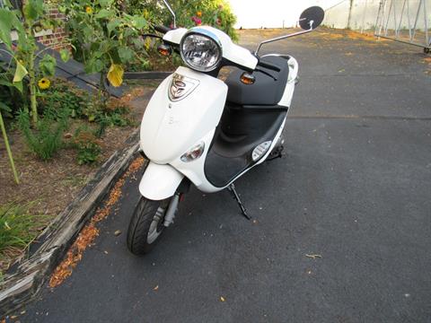 2023 Genuine Scooters Buddy 50 in New Haven, Connecticut - Photo 5