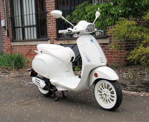 2022 Vespa SPRINT 50 "GHOST" in New Haven, Connecticut - Photo 10