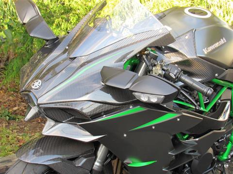 2023 Kawasaki Ninja H2 Carbon in New Haven, Connecticut - Photo 4