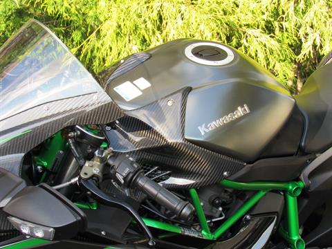 2023 Kawasaki Ninja H2 Carbon in New Haven, Connecticut - Photo 5