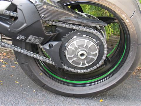 2023 Kawasaki Ninja H2 Carbon in New Haven, Connecticut - Photo 28