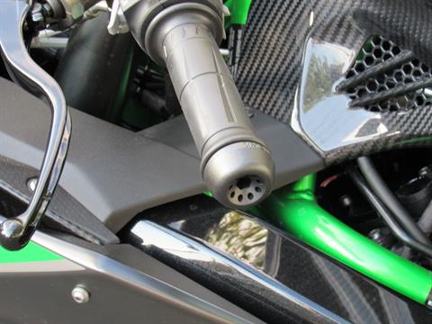 2023 Kawasaki Ninja H2 Carbon in New Haven, Connecticut - Photo 24