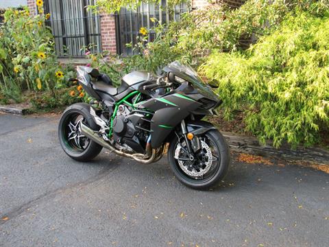 2023 Kawasaki Ninja H2 Carbon in New Haven, Connecticut - Photo 2