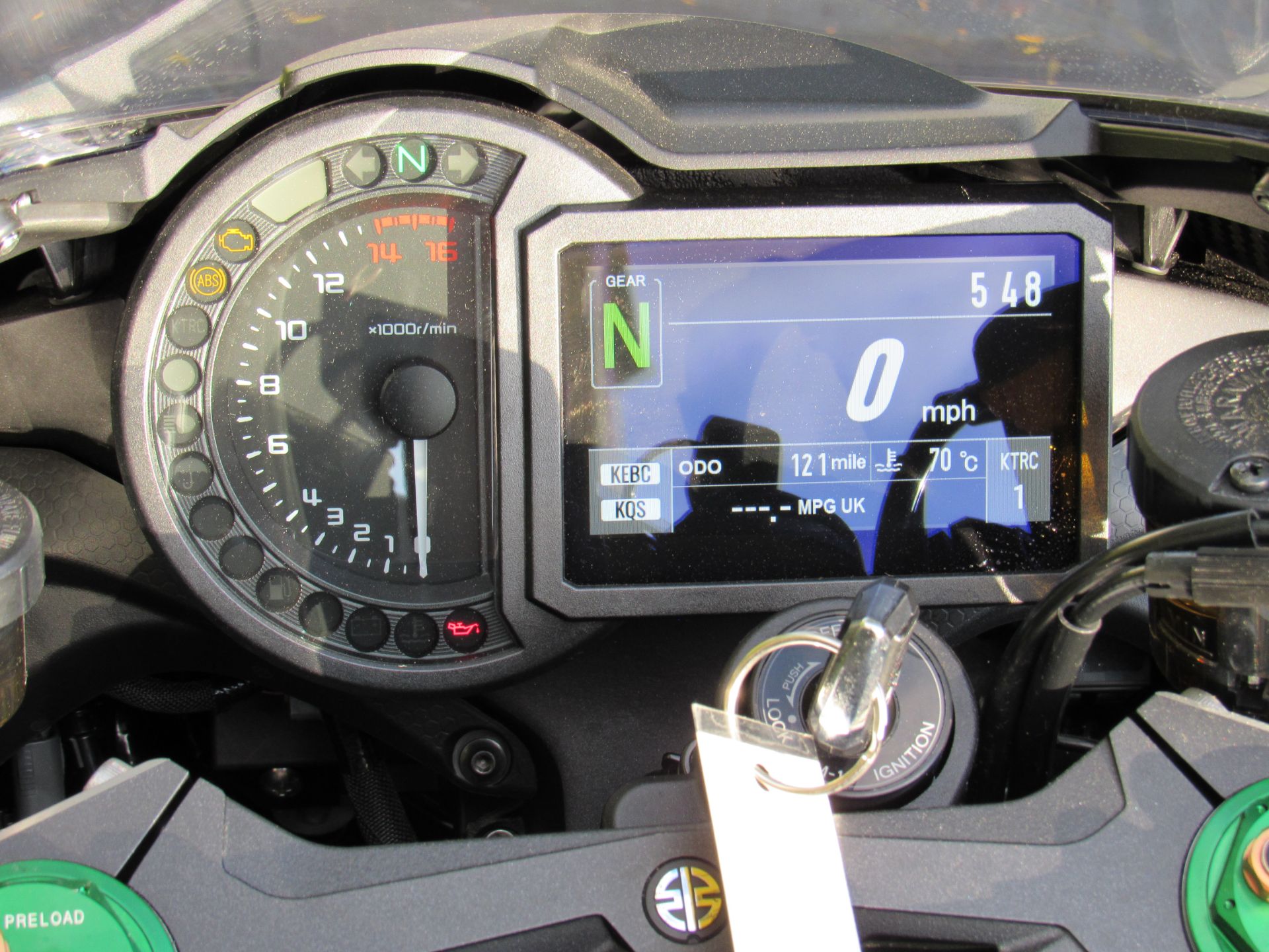 2023 Kawasaki Ninja H2 Carbon in New Haven, Connecticut - Photo 20