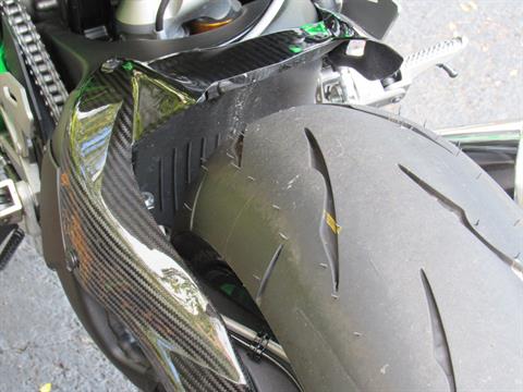 2023 Kawasaki Ninja H2 Carbon in New Haven, Connecticut - Photo 29