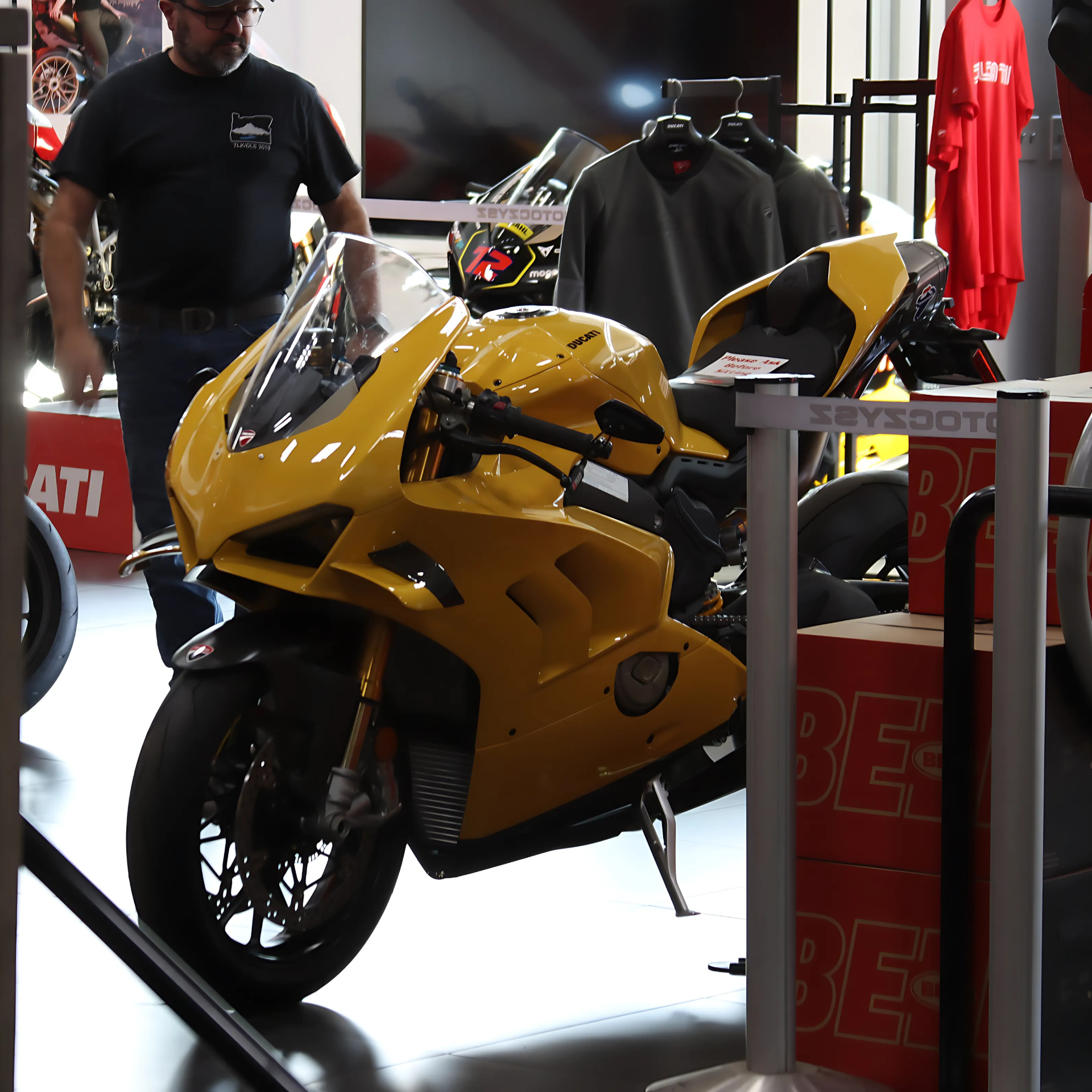 2024 Ducati Panigale V4 S in Portland, Oregon - Photo 7