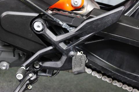 2020 KTM 890 Duke R in Portland, Oregon - Photo 17