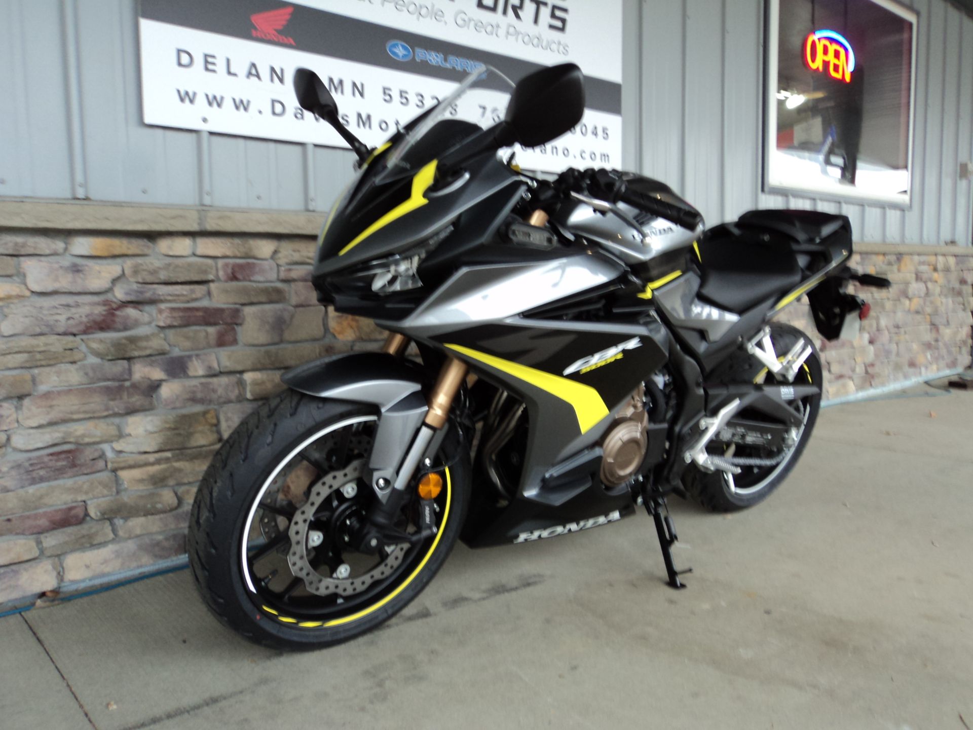 2023 Honda CBR500R ABS in Delano, Minnesota - Photo 4
