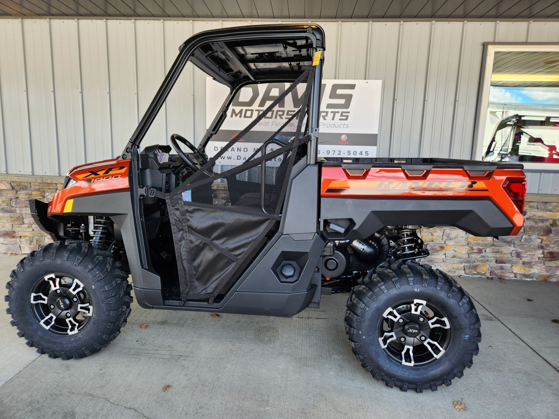 2025 Polaris Ranger XP 1000 Premium in Delano, Minnesota - Photo 2