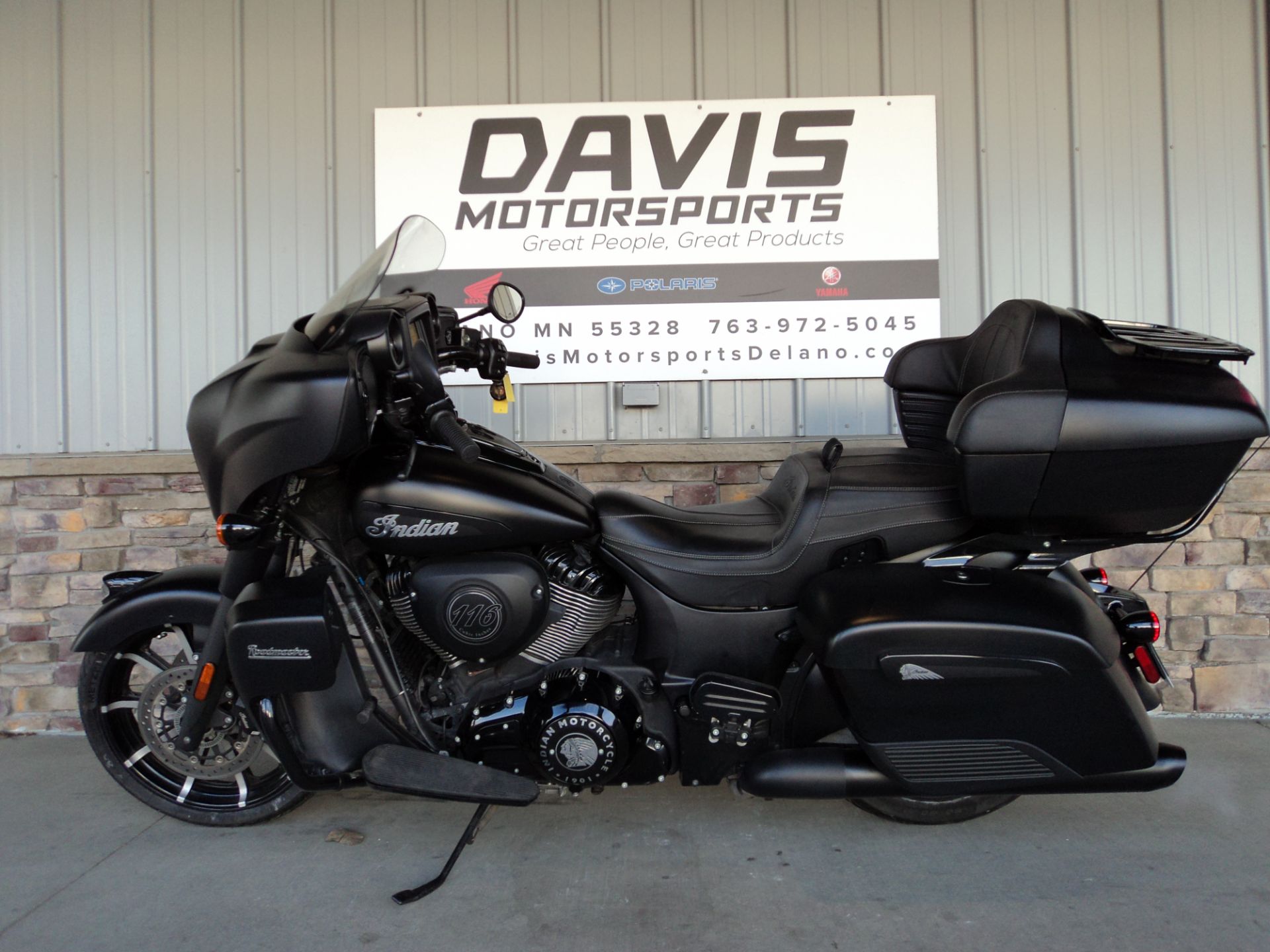 2021 Indian Motorcycle Roadmaster® Dark Horse® in Delano, Minnesota - Photo 2