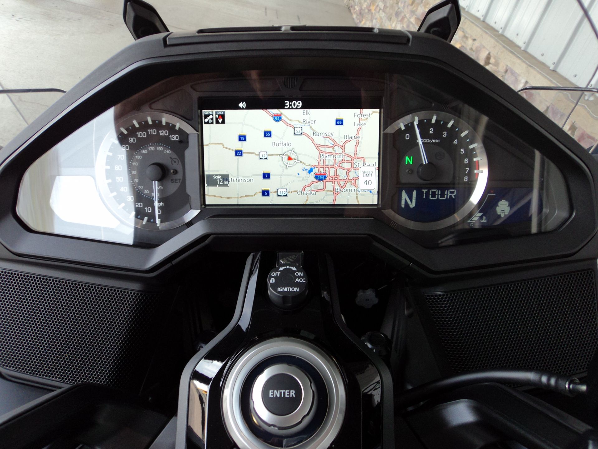 2022 Honda Gold Wing Automatic DCT in Delano, Minnesota - Photo 8