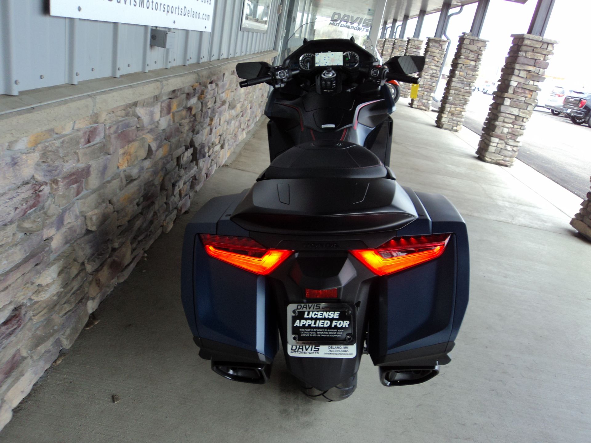 2022 Honda Gold Wing Automatic DCT in Delano, Minnesota - Photo 9