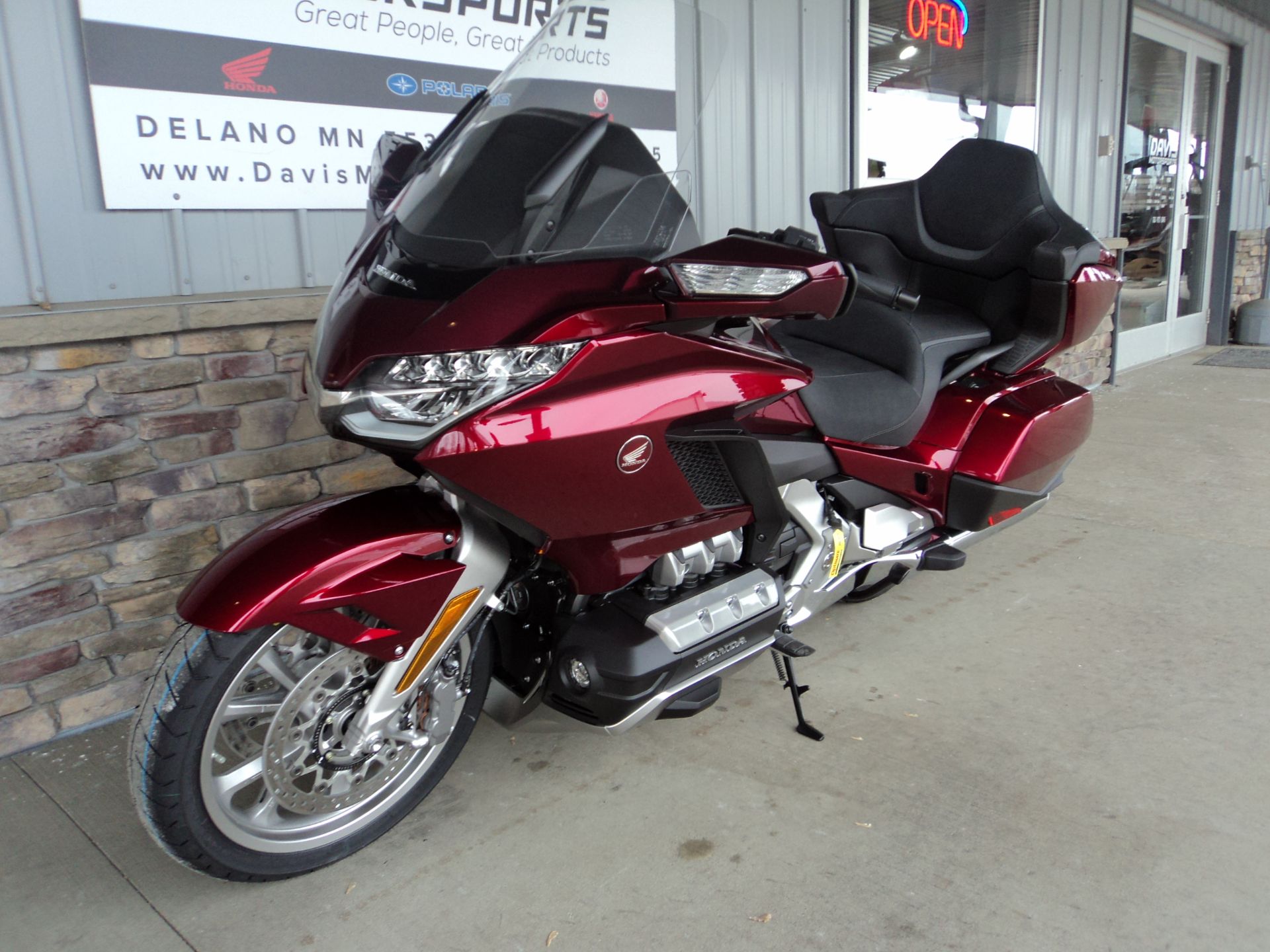 2023 Honda Gold Wing Tour Airbag Automatic DCT in Delano, Minnesota - Photo 4