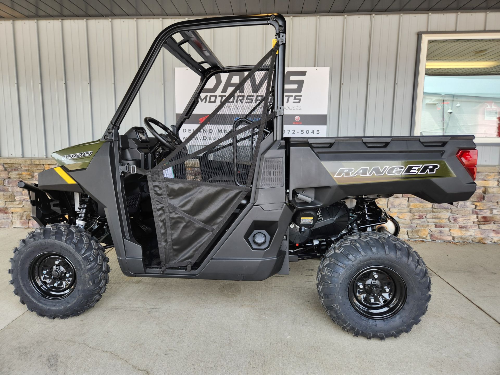 2025 Polaris Ranger 1000 EPS in Delano, Minnesota - Photo 2