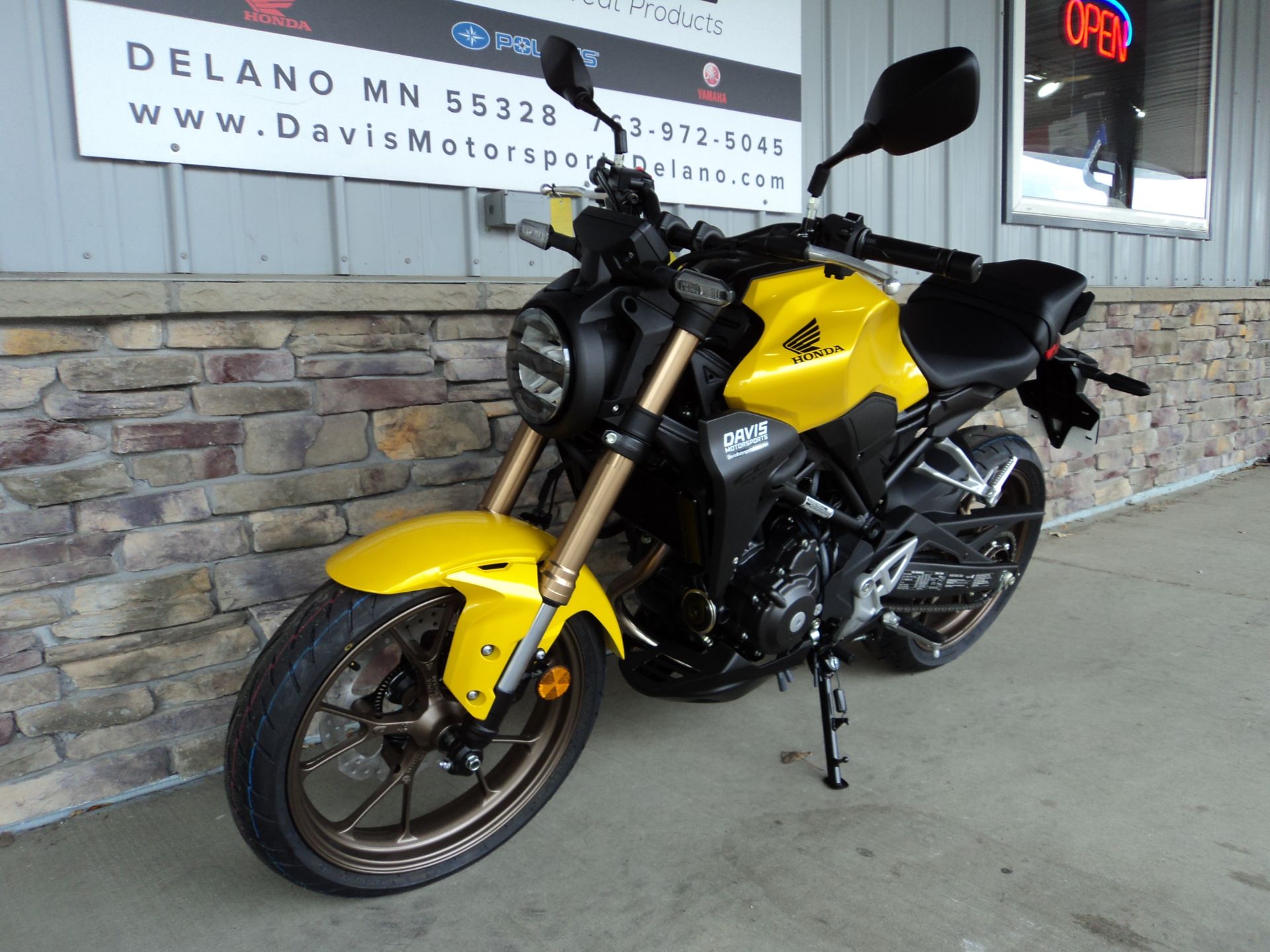2024 Honda CB300R ABS in Delano, Minnesota - Photo 4