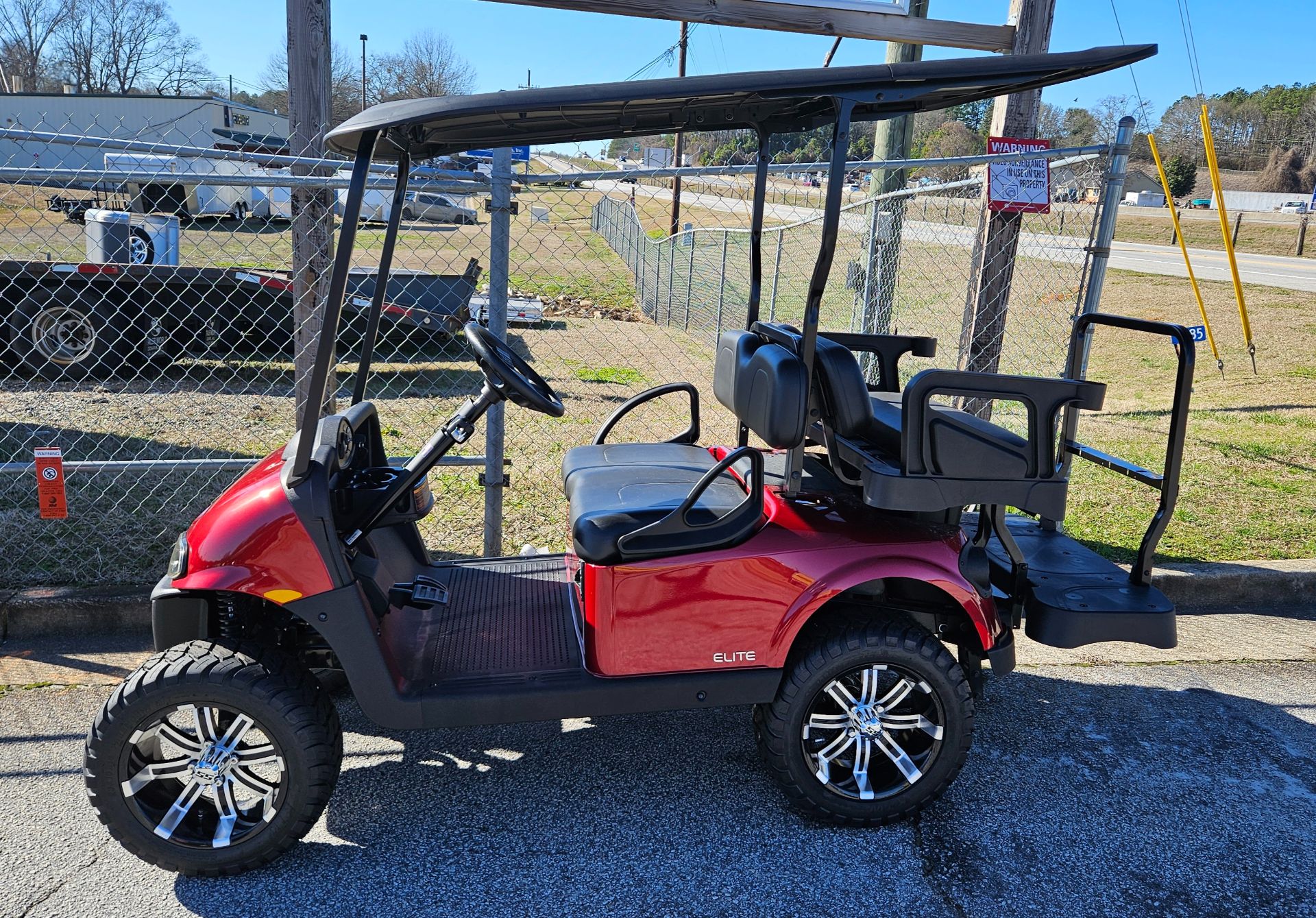 2023 E-Z-GO Freedom RXV ELiTE 2.2 Single Pack with Light World Charger in Covington, Georgia - Photo 6