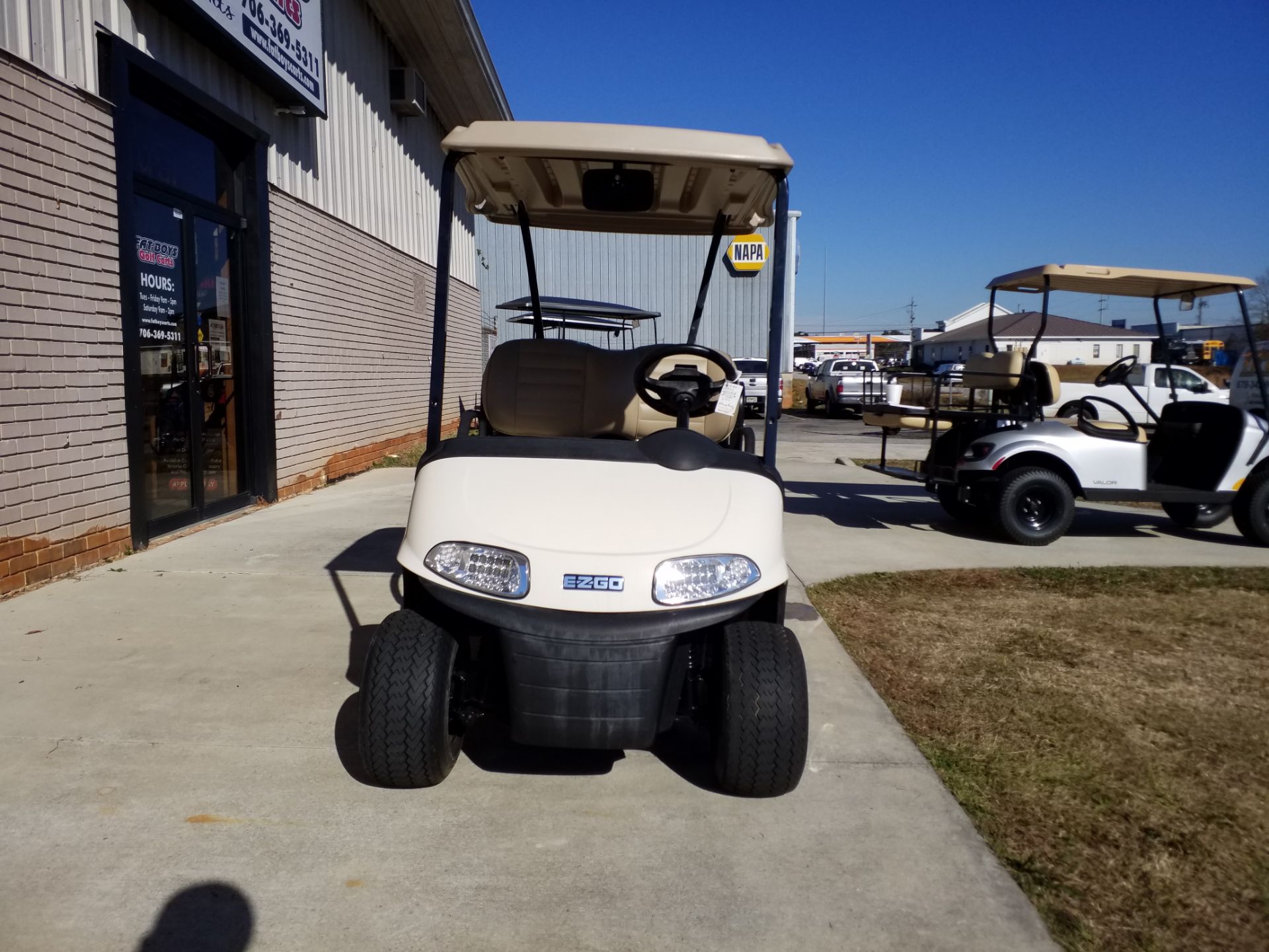 2017 E-Z-GO Golf Freedom RXV Electric in Covington, Georgia - Photo 5