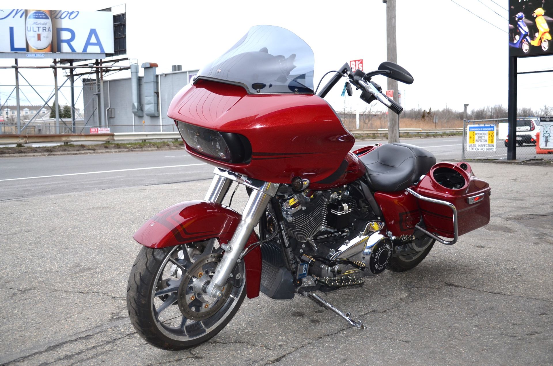 2020 Harley Davidson 2020 HARLEY DAVIDSON ROAD GLIDE in Revere, Massachusetts - Photo 4