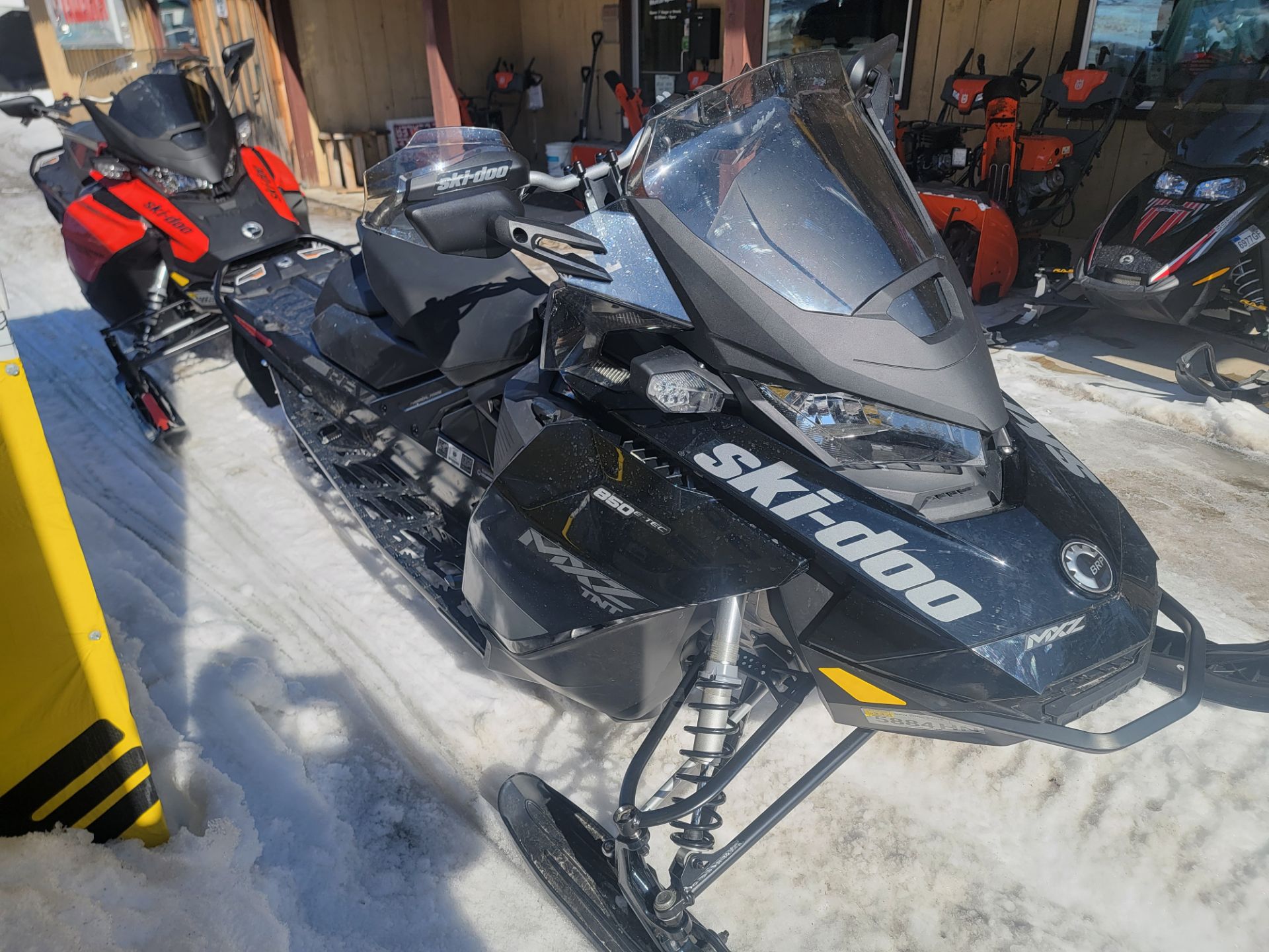 2020 Ski-Doo MXZ TNT 850 E-TEC ES Ripsaw 1.25 in Speculator, New York - Photo 1