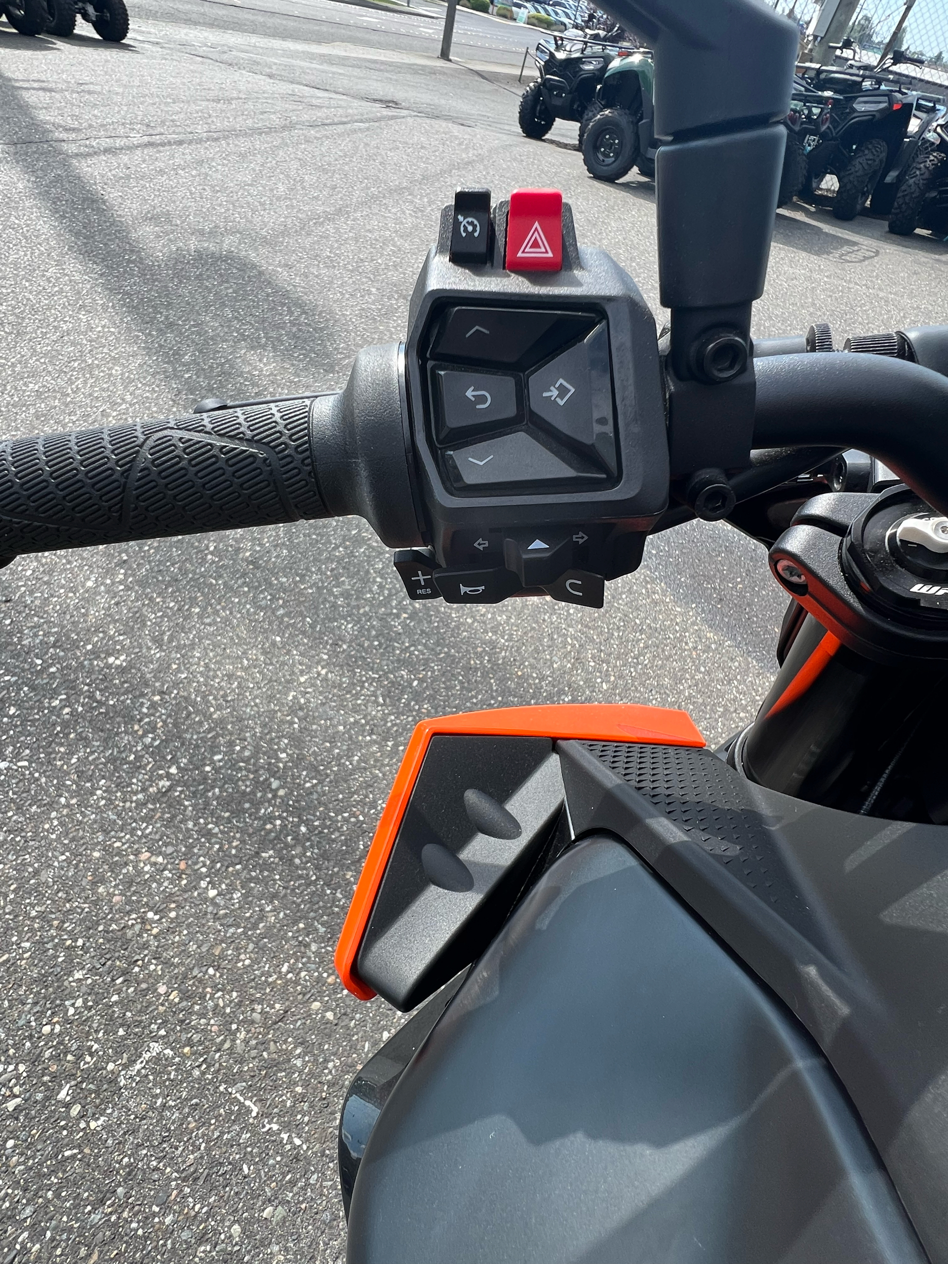 2024 KTM 990 Duke in Bellingham, Washington - Photo 6