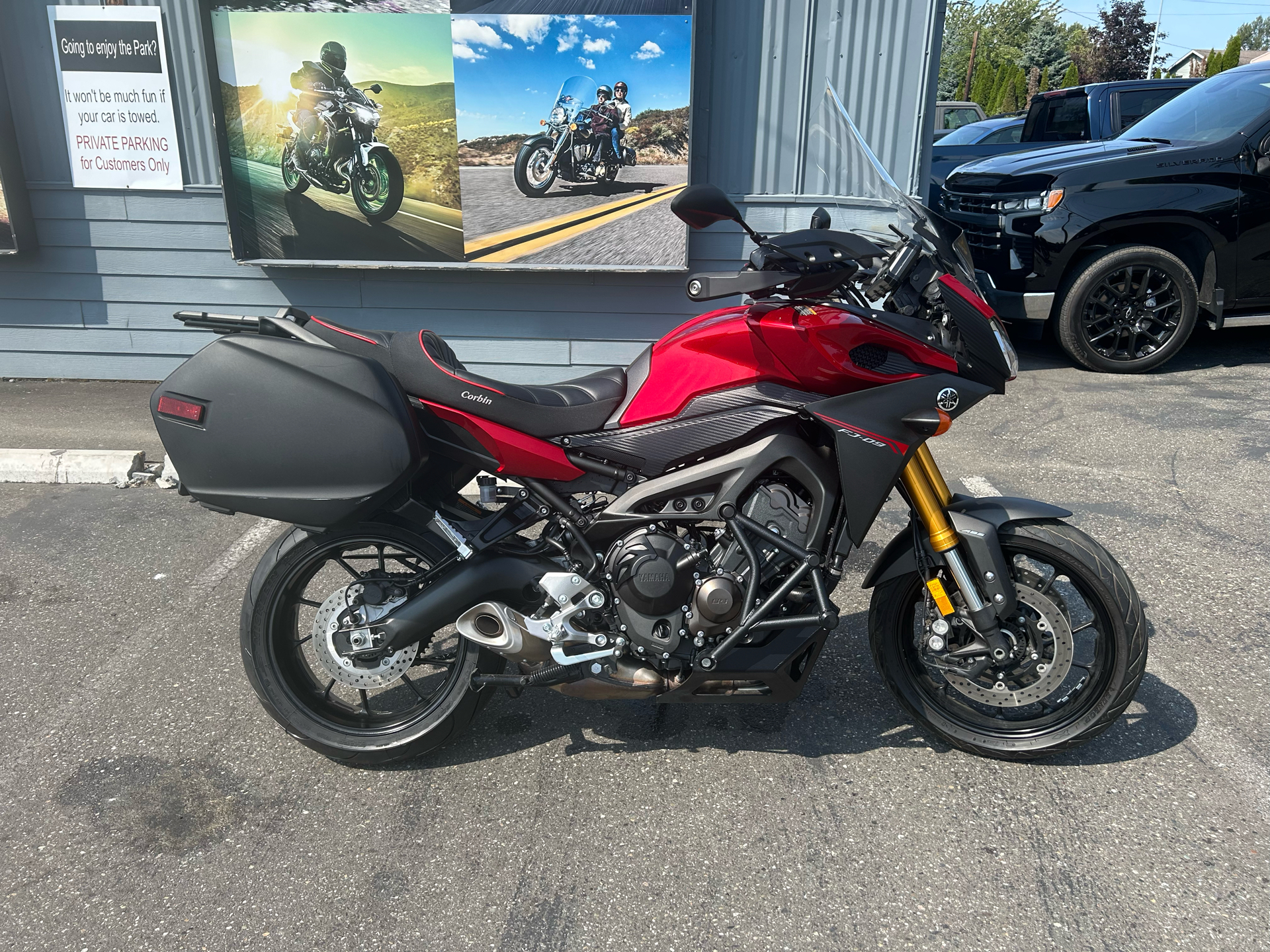 2015 Yamaha FJ-09 in Bellingham, Washington - Photo 3