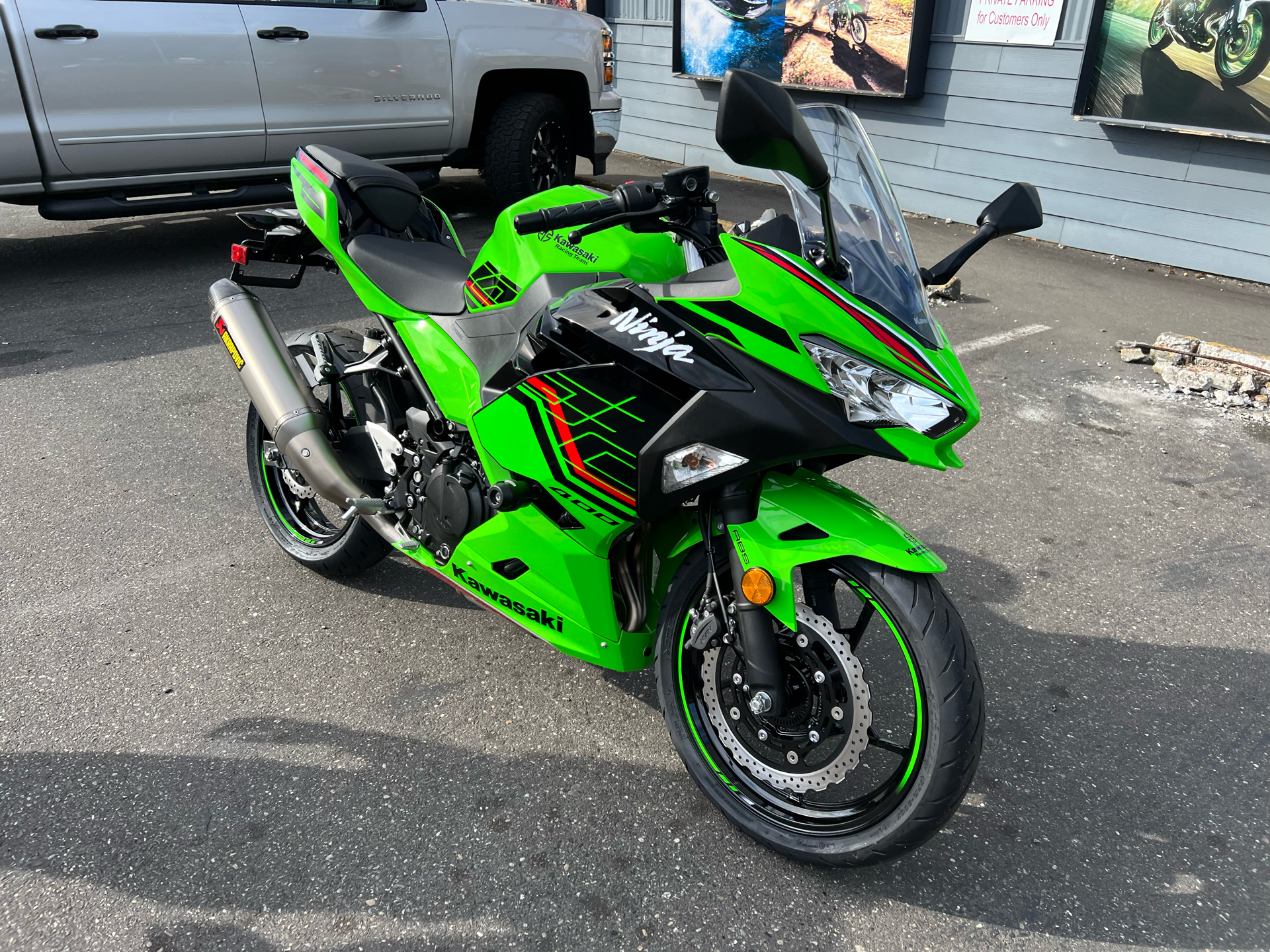 2023 Kawasaki Ninja 400 ABS KRT Edition in Bellingham, Washington - Photo 2