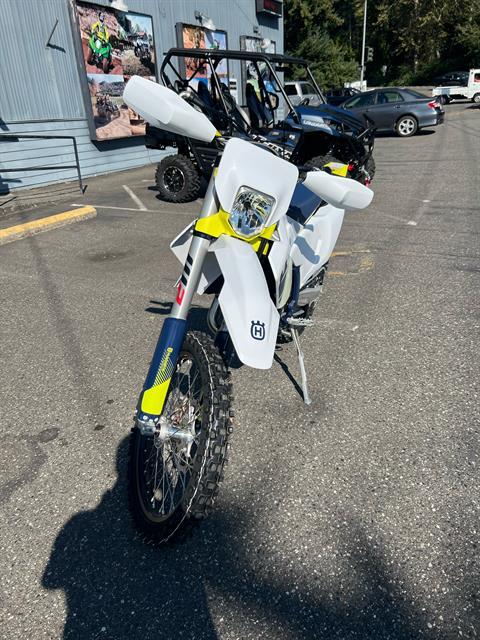 2024 Husqvarna FE 450 in Bellingham, Washington - Photo 3