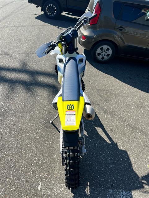 2024 Husqvarna FE 450 in Bellingham, Washington - Photo 6