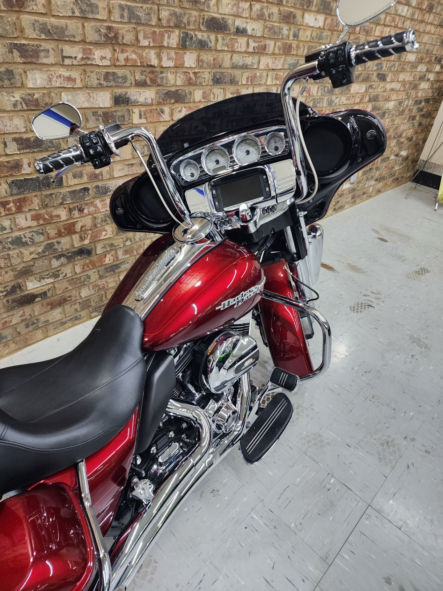 2016 Harley-Davidson Street Glide® Special in Marionville, Missouri - Photo 2
