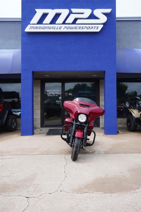 2018 Harley-Davidson Street Glide® in Marionville, Missouri - Photo 2