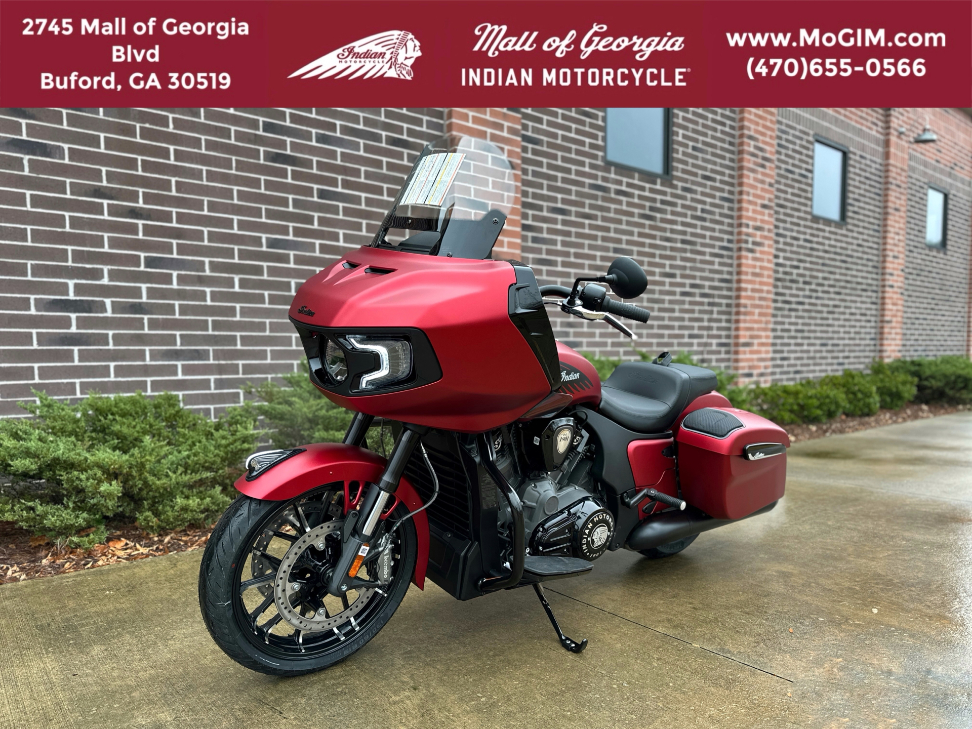 2024 Indian Motorcycle Challenger® Dark Horse® with PowerBand Audio Package in Buford, Georgia - Photo 7