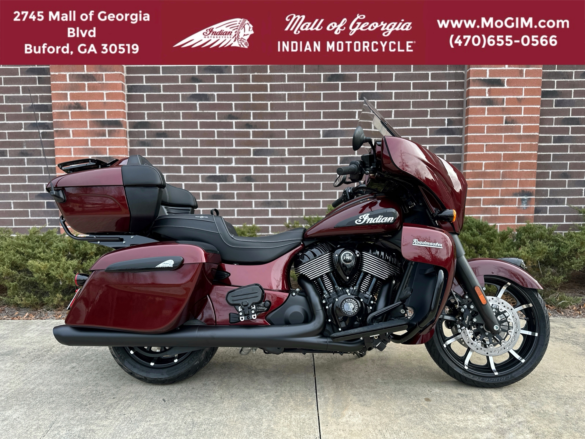 2024 Indian Motorcycle Roadmaster® Dark Horse® with PowerBand Audio Package in Buford, Georgia - Photo 1