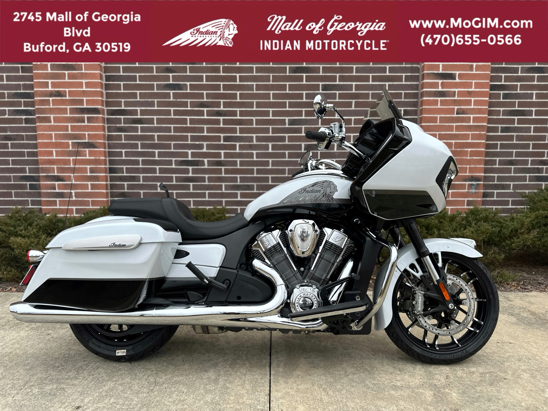 2024 Indian Motorcycle Challenger® Limited with PowerBand Audio Package in Buford, Georgia - Photo 1