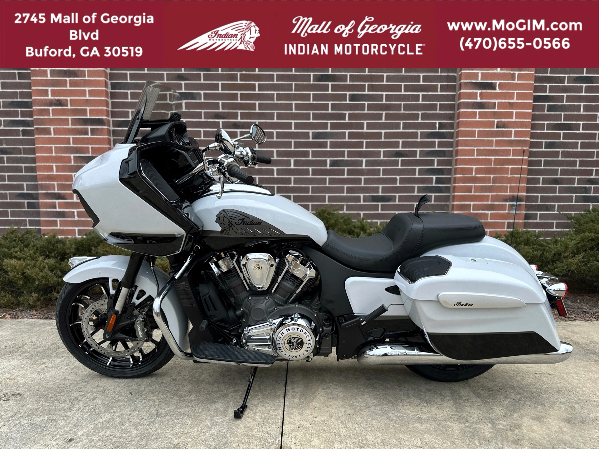 2024 Indian Motorcycle Challenger® Limited with PowerBand Audio Package in Buford, Georgia - Photo 5