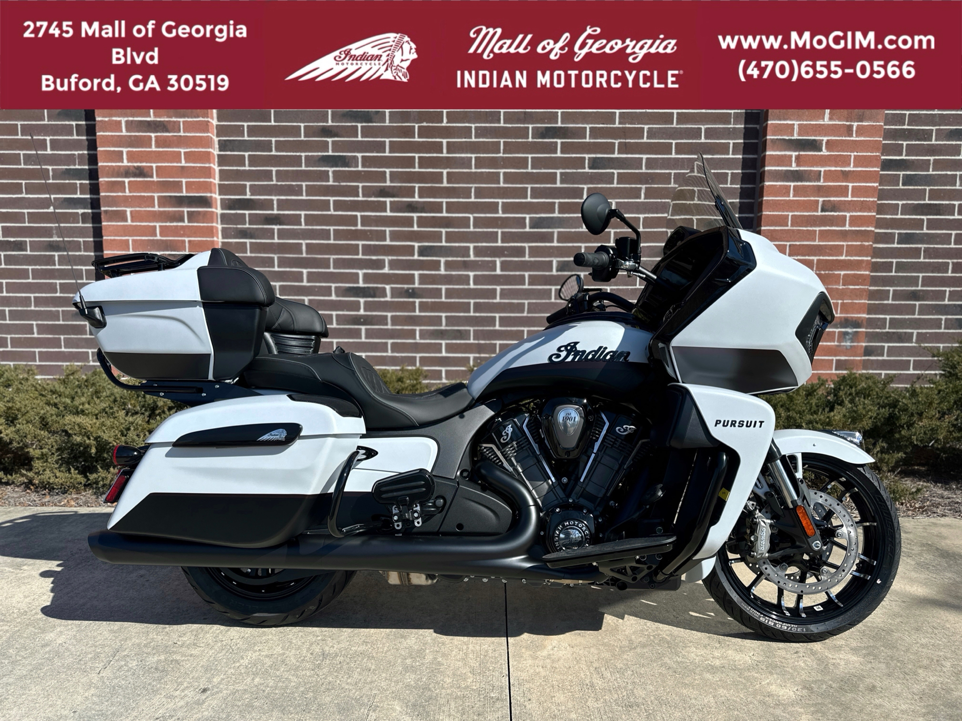 2024 Indian Motorcycle Pursuit® Dark Horse® Icon with PowerBand Audio Package in Buford, Georgia - Photo 2
