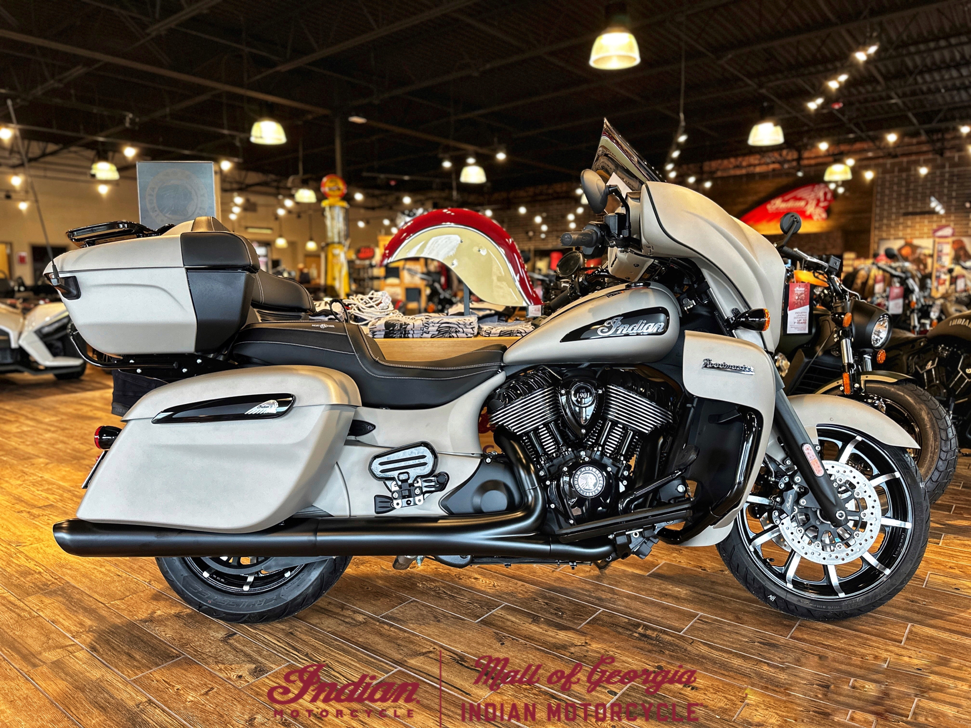 2023 Indian Motorcycle Roadmaster® Dark Horse® in Buford, Georgia - Photo 1