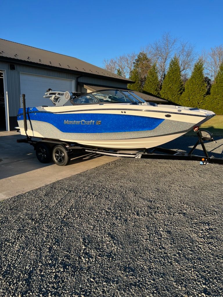 2024 Mastercraft XT22 in Unionville, Virginia - Photo 1