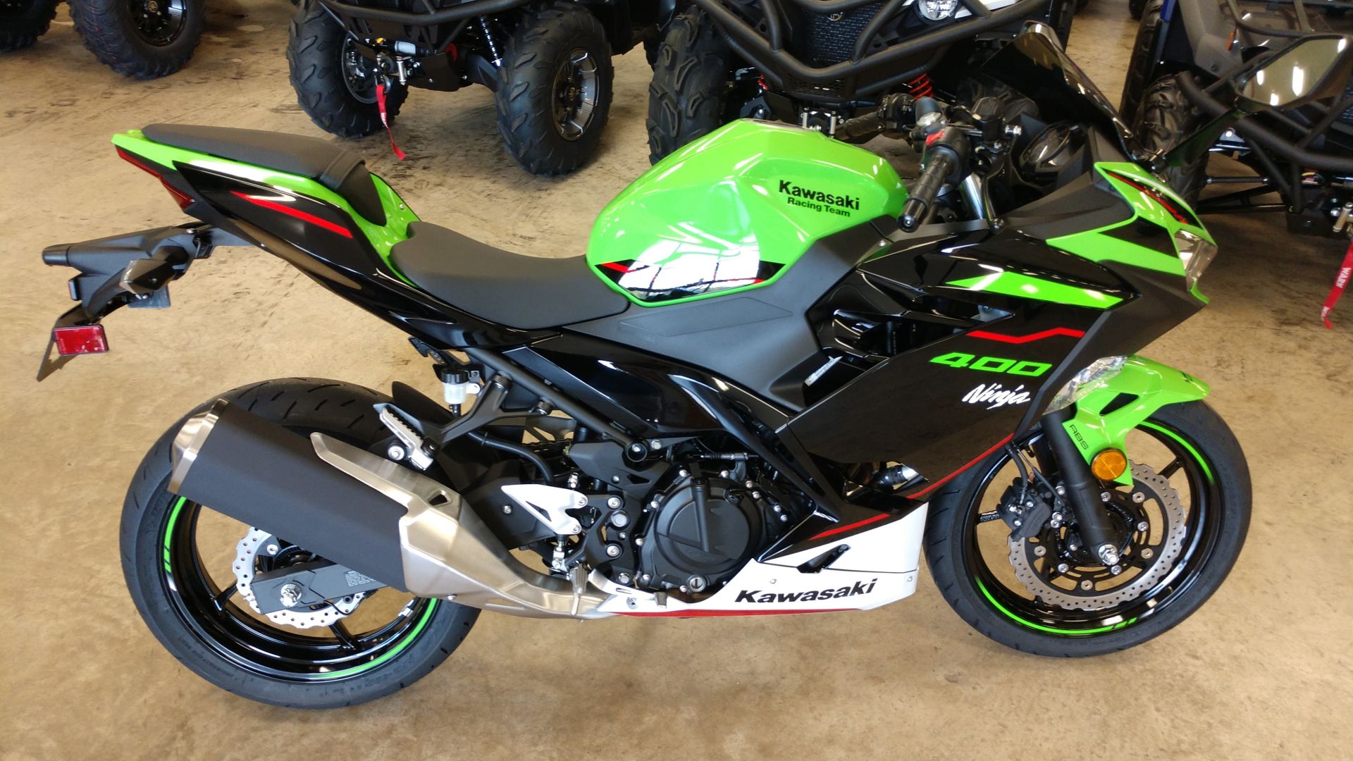 2022 Kawasaki Ninja 400 ABS KRT Edition in Unionville, Virginia - Photo 1