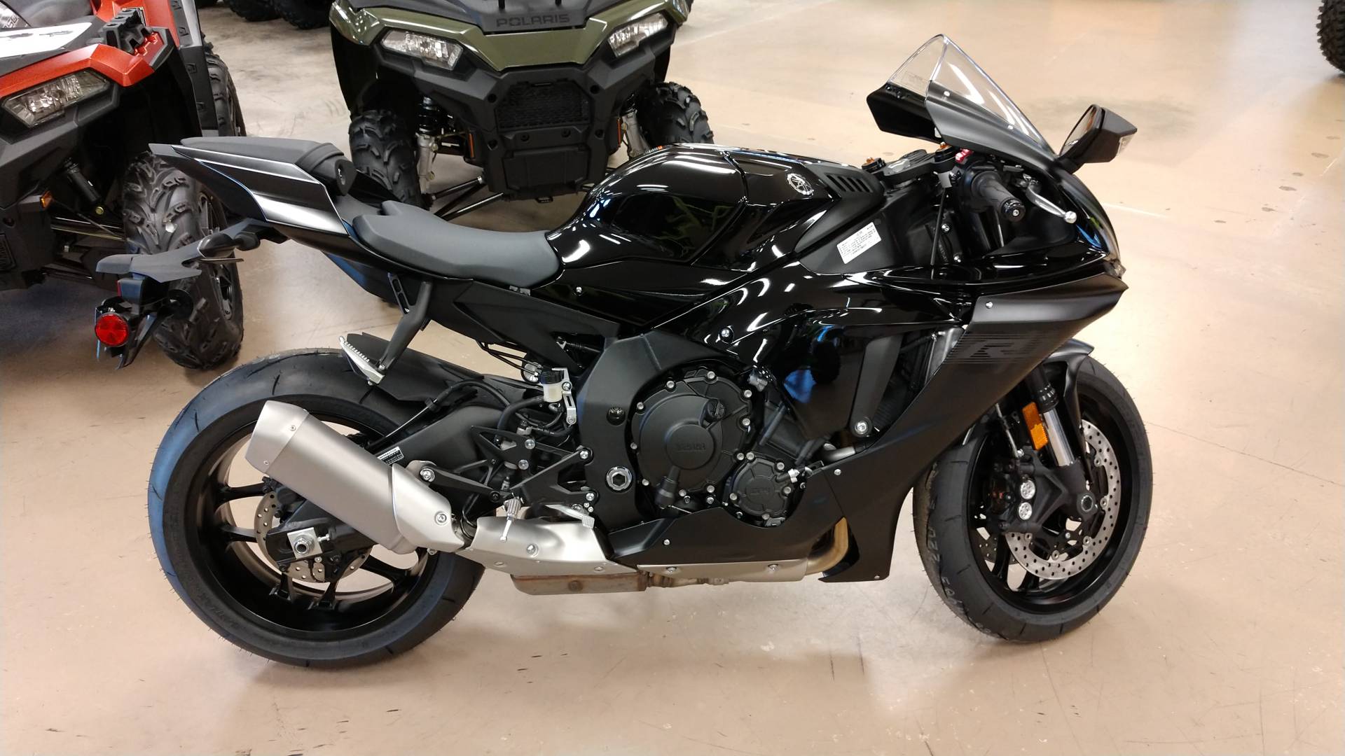 New 2021 Yamaha YZFR1 Raven Motorcycles in Unionville VA YAM001302
