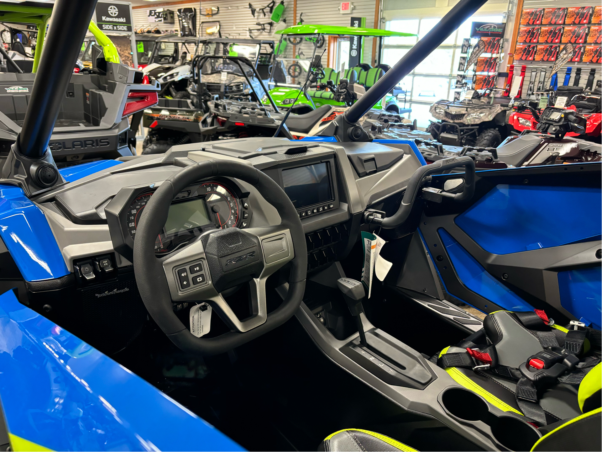 2024 Polaris RZR Turbo R 4 Premium in Unionville, Virginia - Photo 3