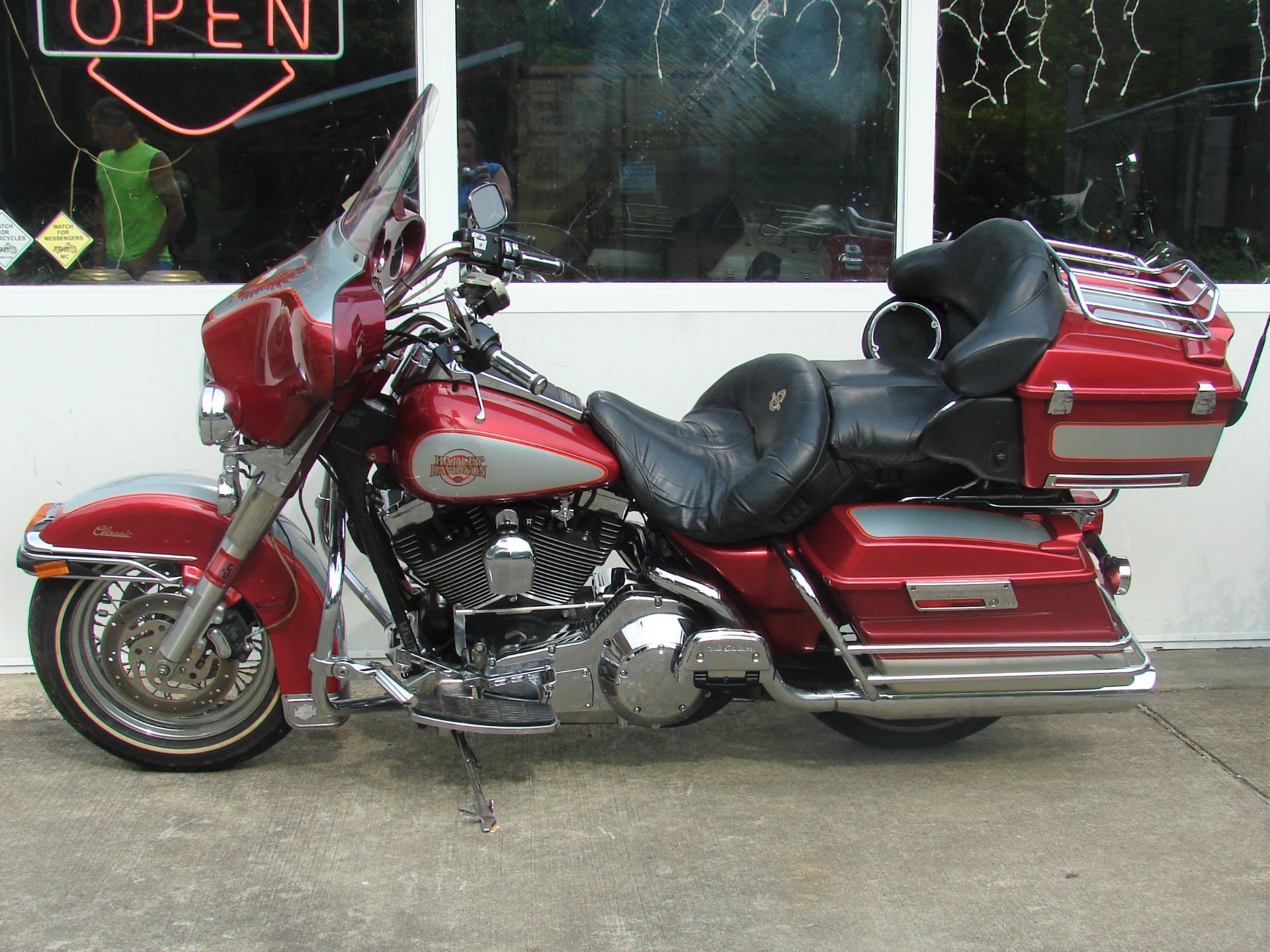 2004 Harley-Davidson Ultra Classic in Williamstown, New Jersey - Photo 6