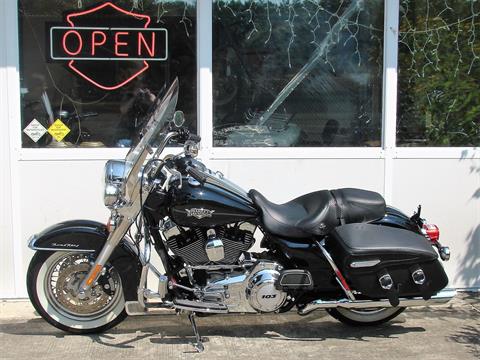 2011 Harley-Davidson Road King in Williamstown, New Jersey - Photo 6