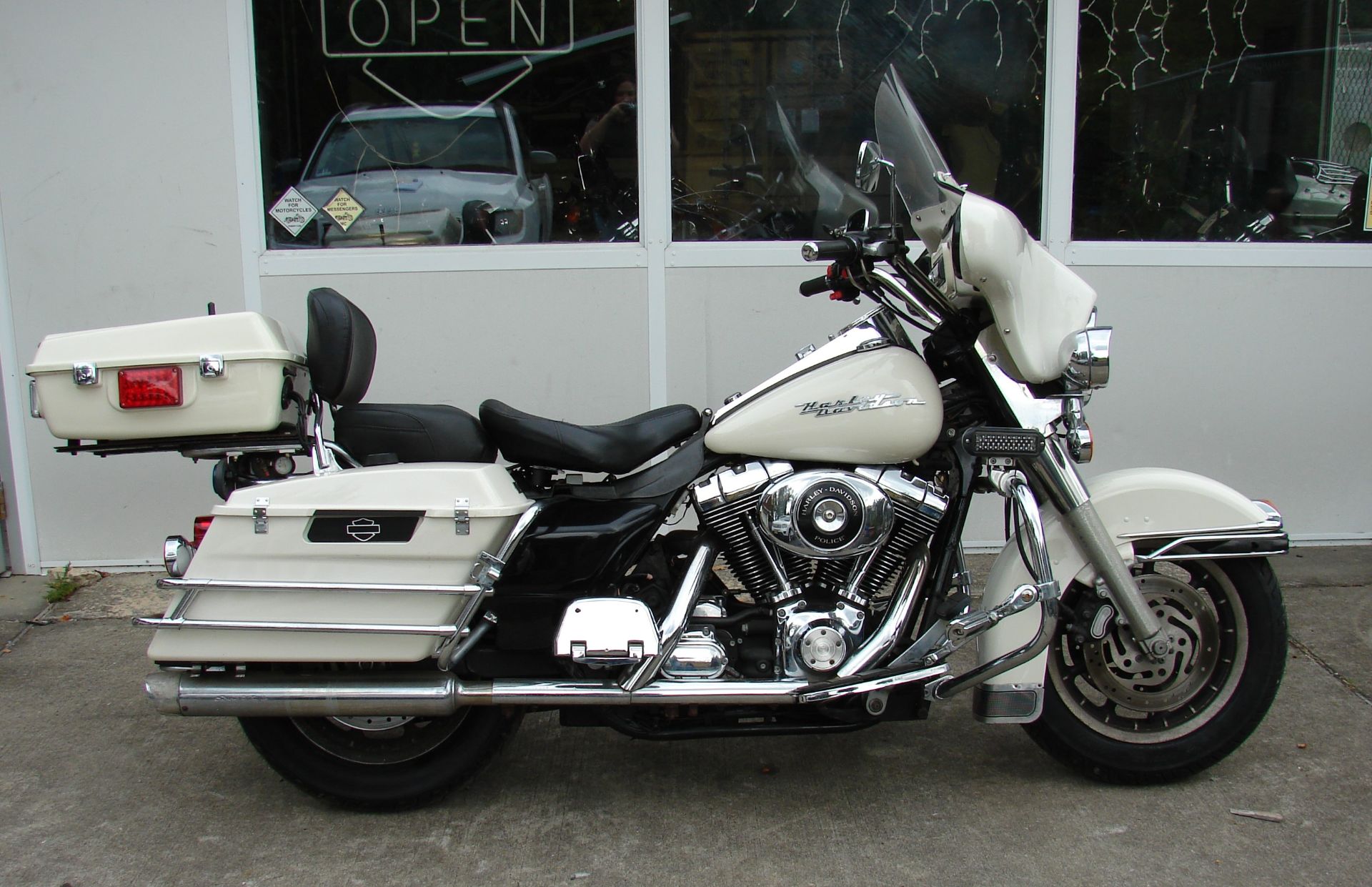 2005 Harley-Davidson Road King (Police Bike) in Williamstown, New Jersey - Photo 1